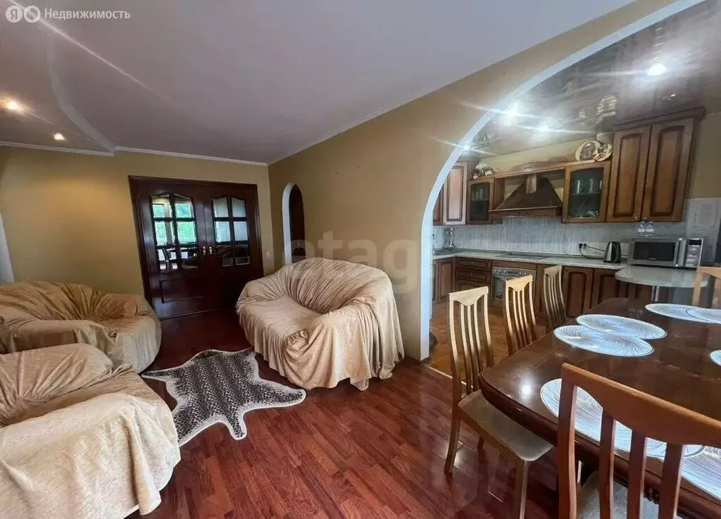 3-комнатная квартира: Курган, улица Кремлёва, 3 (109.9 м) - Фото 2