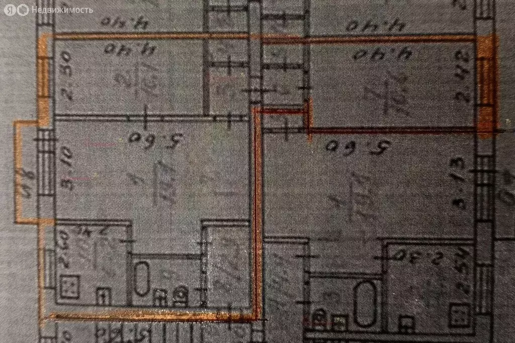 3-комнатная квартира: берёзовский, улица циолковского, 13 (56 м) - Фото 0