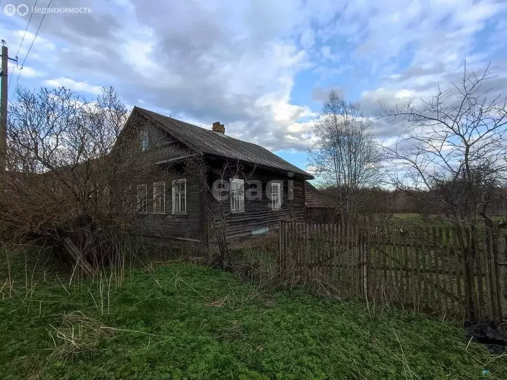 Дом в Новгородская область, Батецкий муниципальный округ, деревня ... - Фото 0