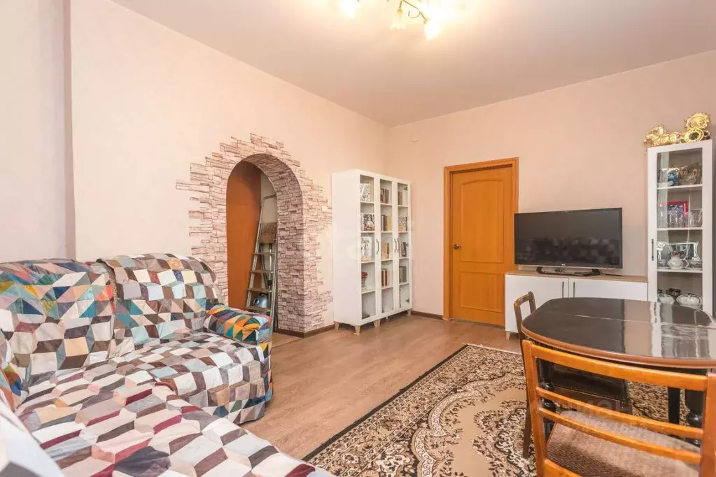 3-к кв. Башкортостан, Уфа ул. Калинина, 47 (58.7 м) - Фото 1