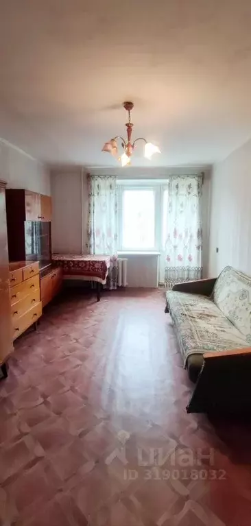 1-к кв. Кировская область, Кирово-Чепецк ул. Ленина, 59 (29.4 м) - Фото 0