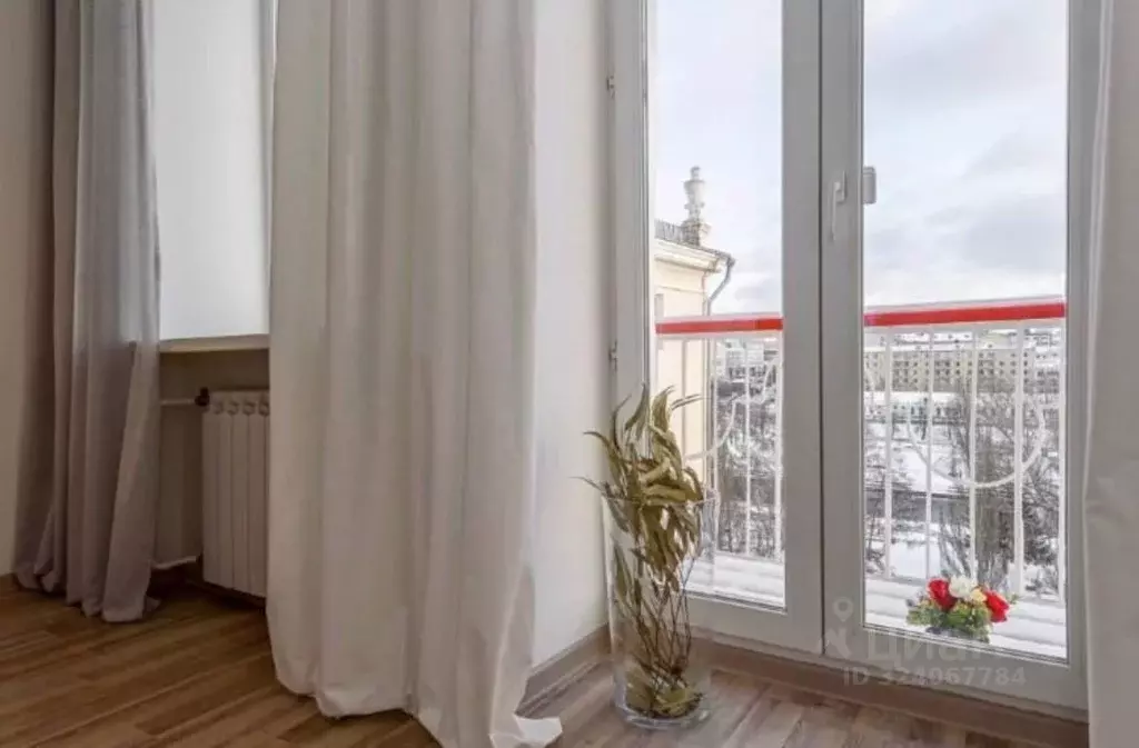 2-к кв. Свердловская область, Екатеринбург ул. Воеводина, 4 (56.0 м) - Фото 1