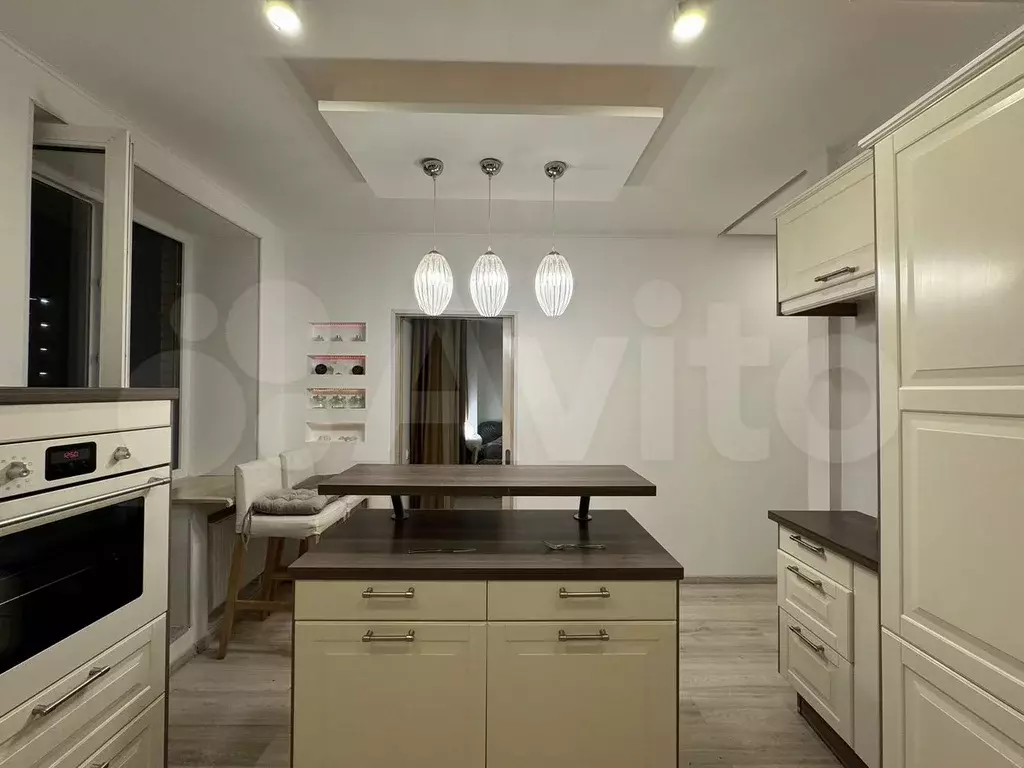 2-к. квартира, 60 м, 10/18 эт. - Фото 0