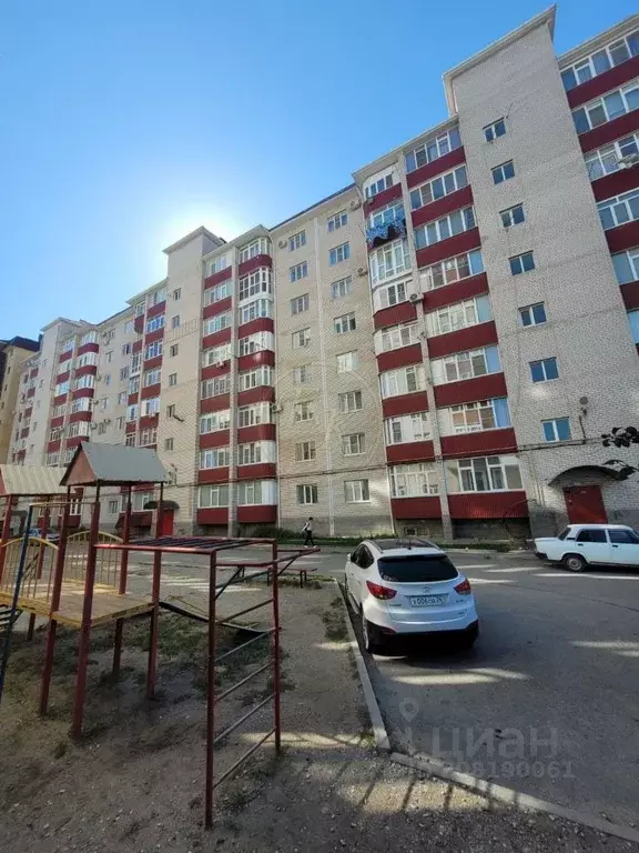 3-к кв. Карачаево-Черкесия, Черкесск ул. Космонавтов, 41 (94.0 м) - Фото 0