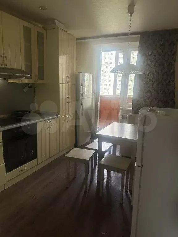 2-к. квартира, 60 м, 3/14 эт. - Фото 0