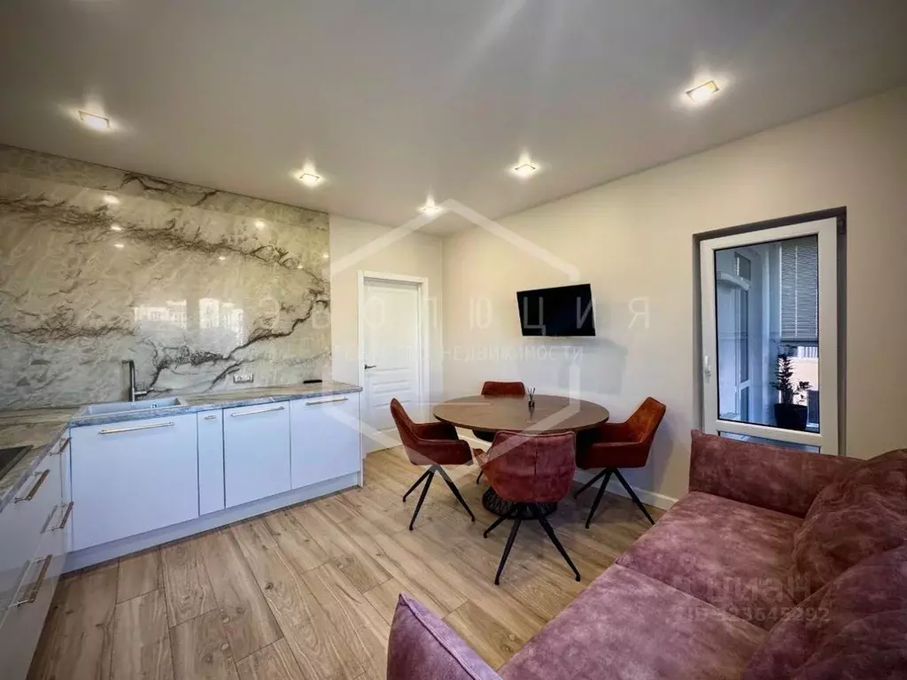 2-к кв. Калининградская область, Калининград Воздушный пер., 1 (80.0 ... - Фото 1