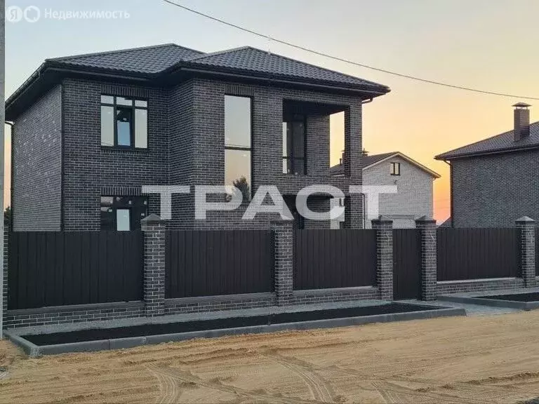 Дом в село Новая Усмань, улица Рождества, 22 (190 м) - Фото 1