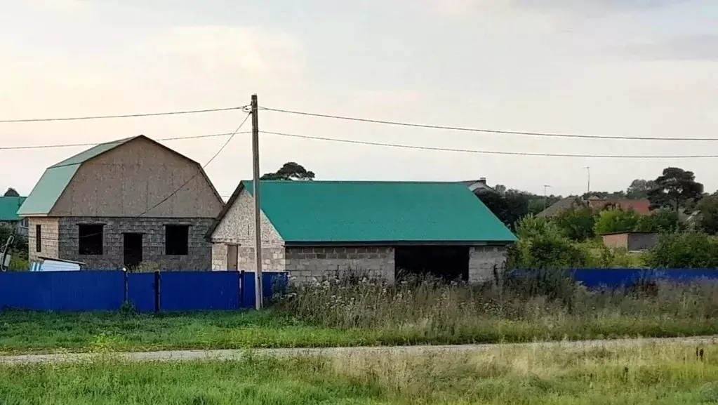 Дом в Башкортостан, Нуримановский район, Новокулевский сельсовет, с. ... - Фото 1