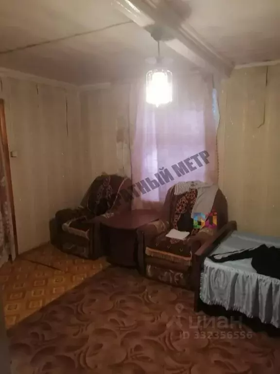 Дом в Калмыкия, Малодербетовский район, Ики-Бухусовское с/мо, пос. ... - Фото 1