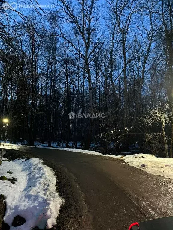 Участок в Калужская область, Жуковский муниципальный округ, СНТ Лесная ... - Фото 1