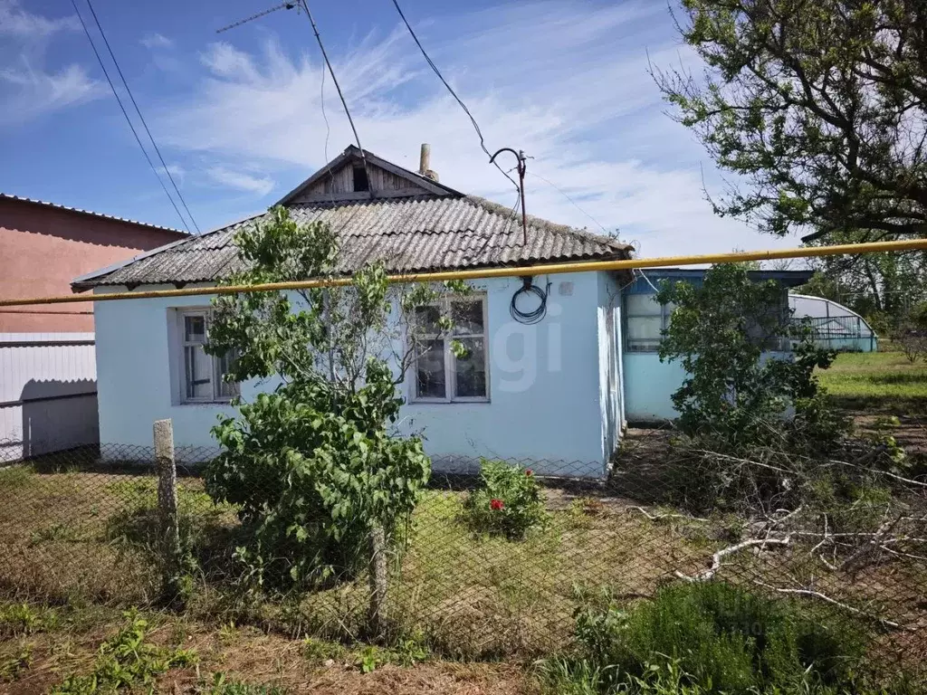 Дом в Крым, Сакский район, с. Ивановка ул. Мира (51 м) - Фото 1