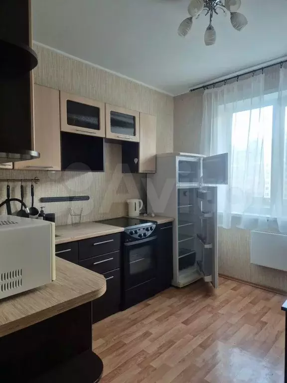 1-к. квартира, 35 м, 4/10 эт. - Фото 0