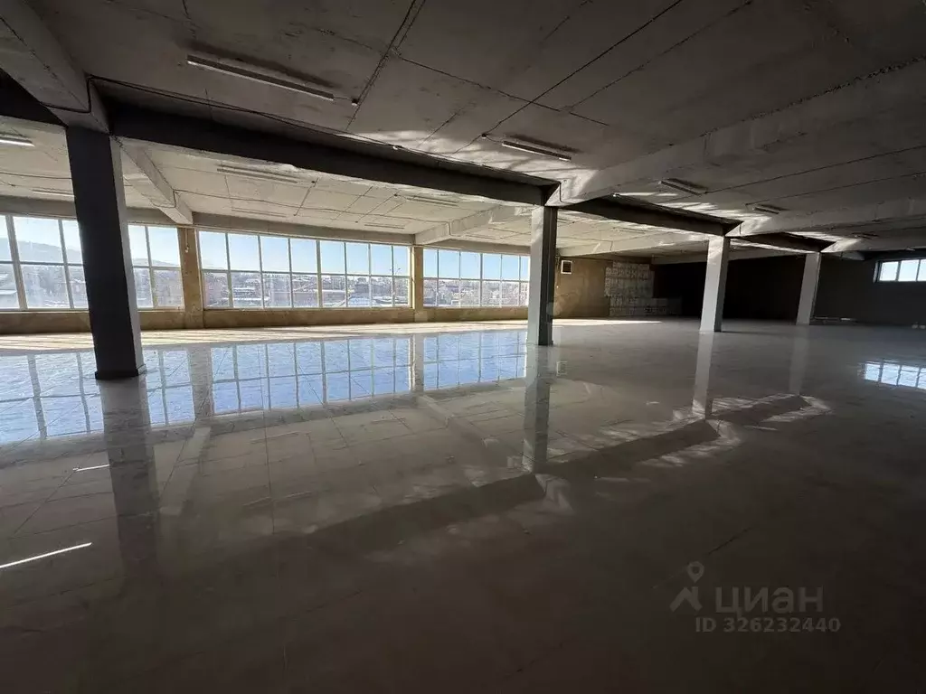 Торговая площадь в Северная Осетия, Владикавказ ул. Братьев Темировых, ... - Фото 2