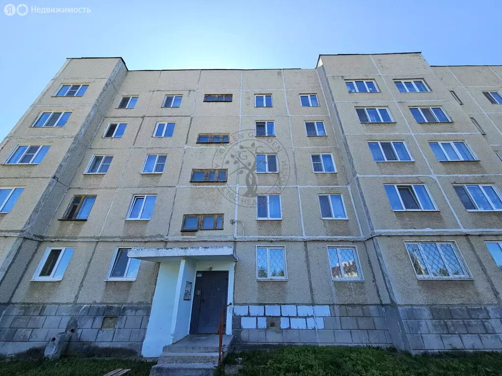 2-комнатная квартира: Кировград, улица Лермонтова, 79 (50.8 м) - Фото 0