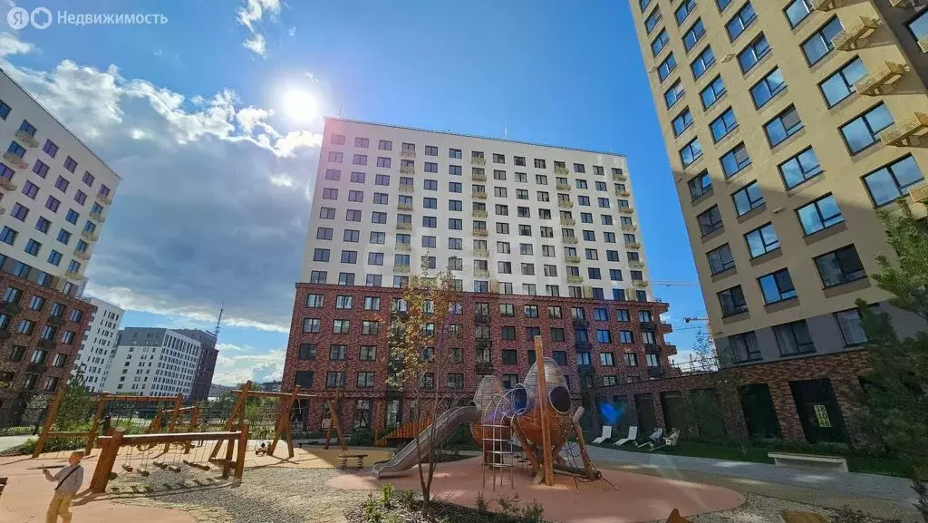 2-комнатная квартира: Тюмень, Харьковская улица, 72Б (74.4 м) - Фото 1