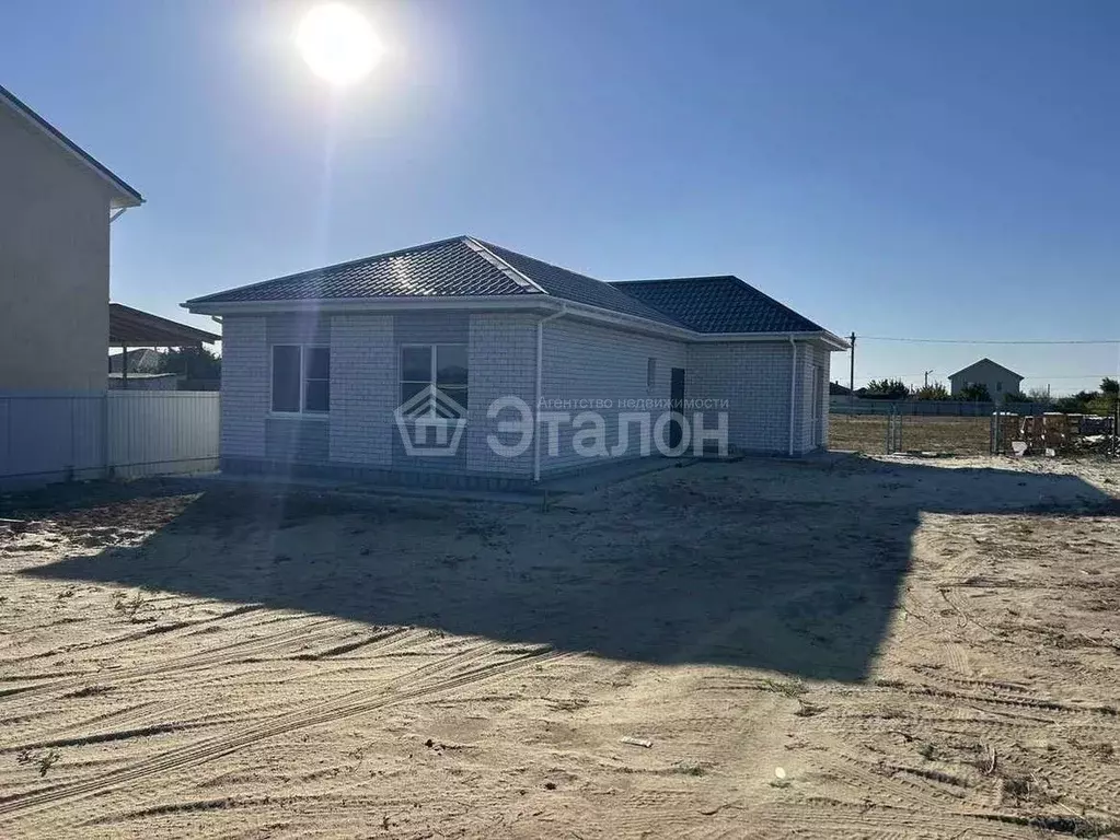 Дом в Волгоградская область, Городище рп ул. Роз (90 м) - Фото 2