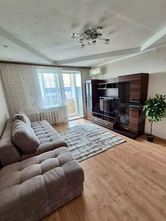 1-к. квартира, 36 м, 9/10 эт. - Фото 1