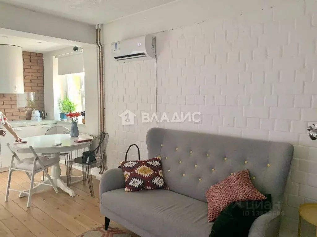 3-к кв. Иркутская область, Иркутск Байкальская ул, 157/2 (52.0 м) - Фото 1