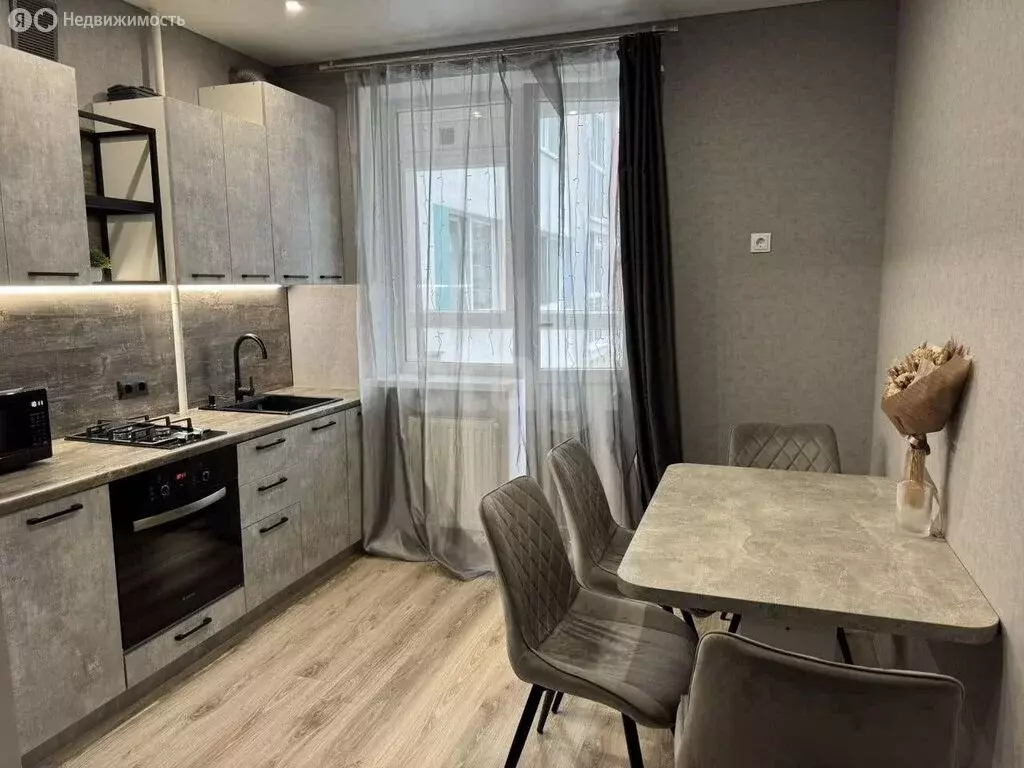 1-комнатная квартира: Калининград, Краснопрудная улица, 67 (41 м) - Фото 1