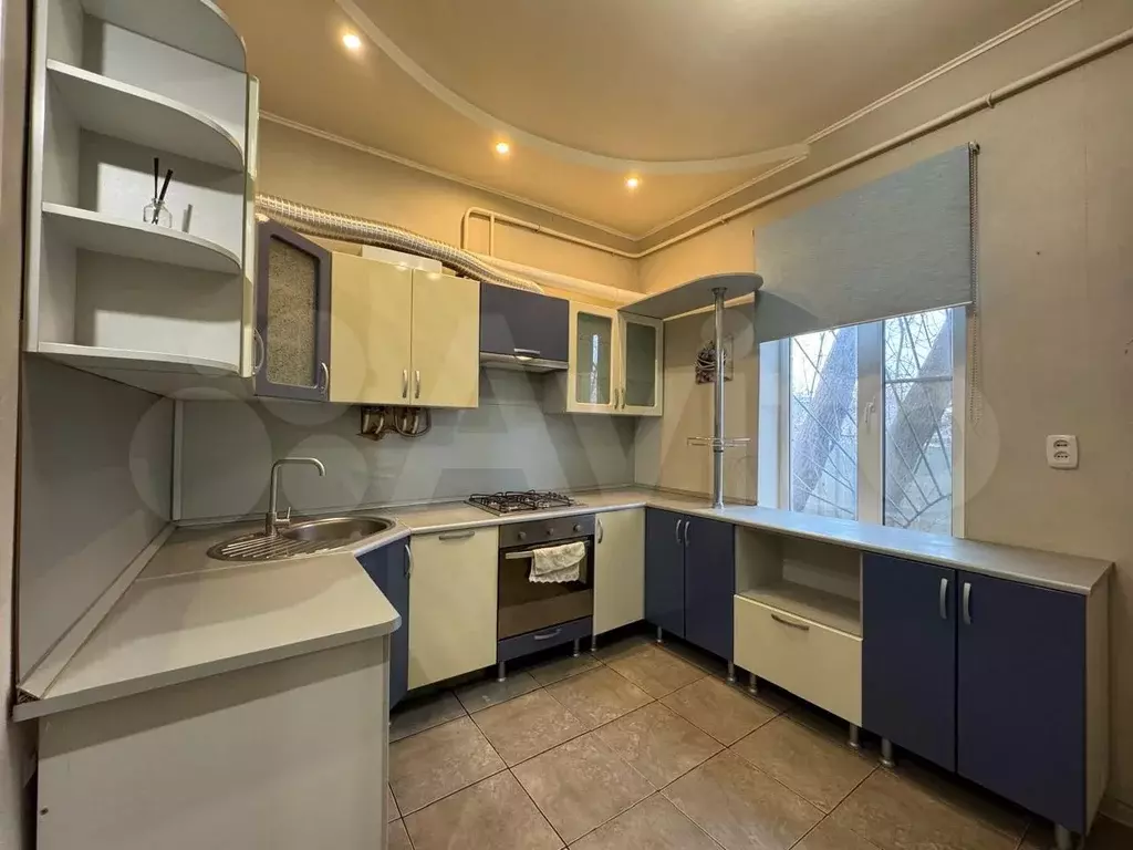 4-к. квартира, 62 м, 1/1 эт. - Фото 0