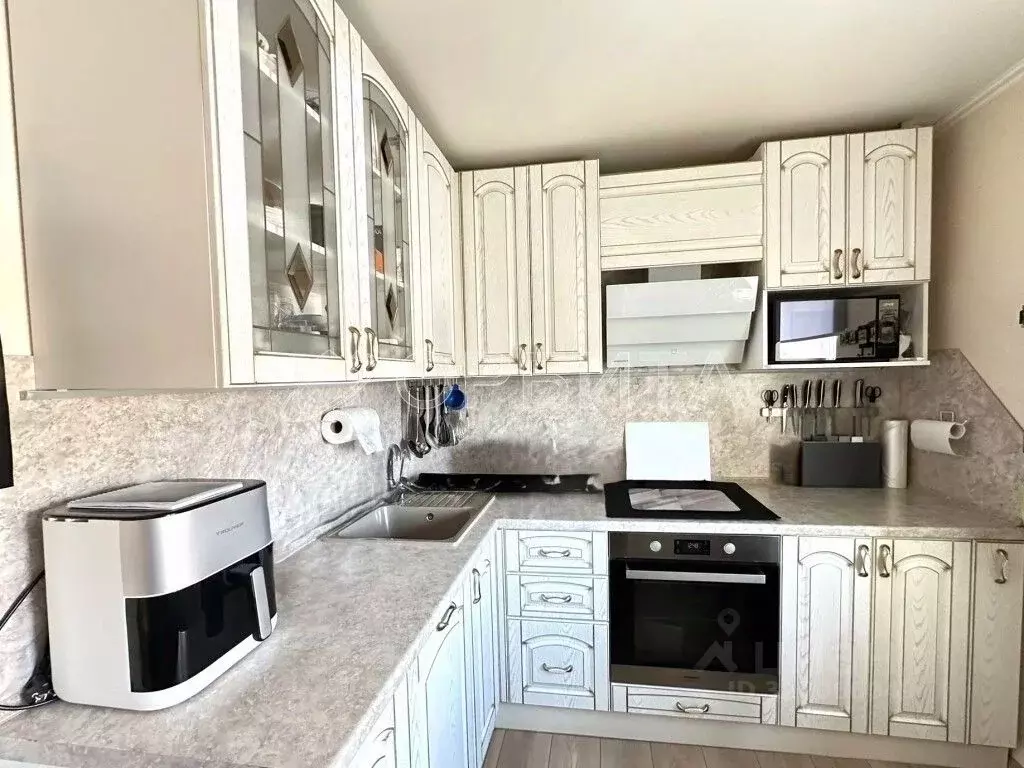 2-к кв. Тюменская область, Тюмень ул. Мельникайте, 133 (50.2 м) - Фото 2