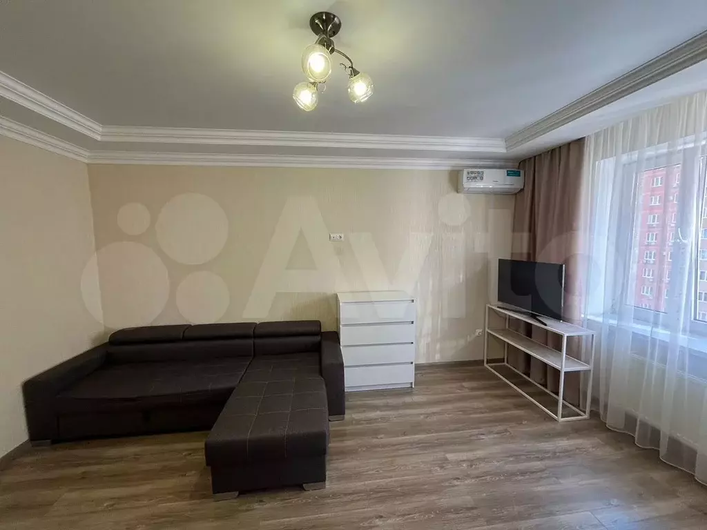 1-к. квартира, 40 м, 8/19 эт. - Фото 1