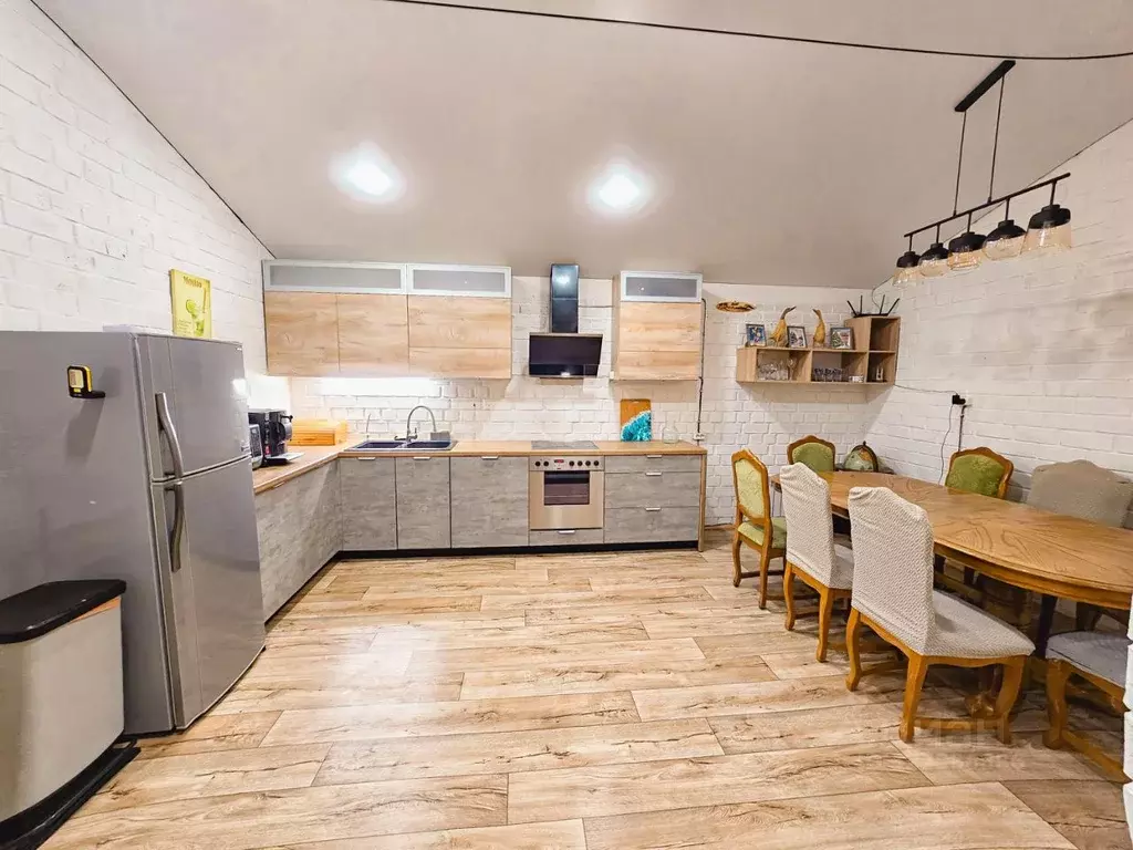 Дом в Сахалинская область, Южно-Сахалинск Горная ул., 6Б (200 м) - Фото 1