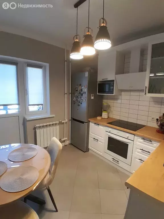 1-комнатная квартира: Батайск, площадь Железнодорожников, 8 (39 м) - Фото 1