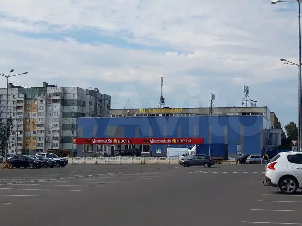 Коммерция в ТЦ на Антонова, 700 м - Фото 1