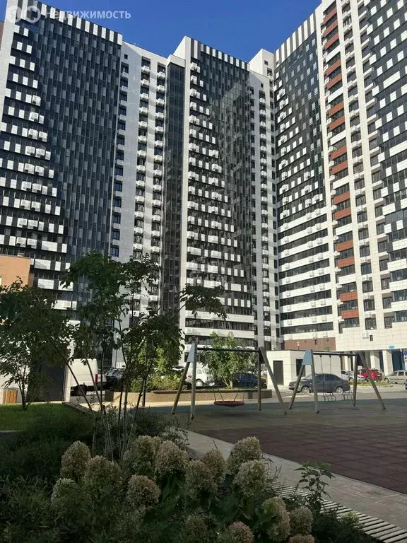 3-комнатная квартира: Воронеж, улица Станкевича, 45 (82.7 м) - Фото 1