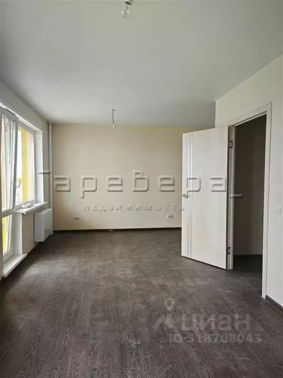 Студия Красноярский край, Красноярск ул. 40 лет Победы, 2И (31.8 м) - Фото 1