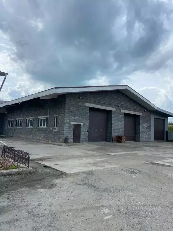 Помещение свободного назначения в Красноярский край, Назарово Школьная ... - Фото 1