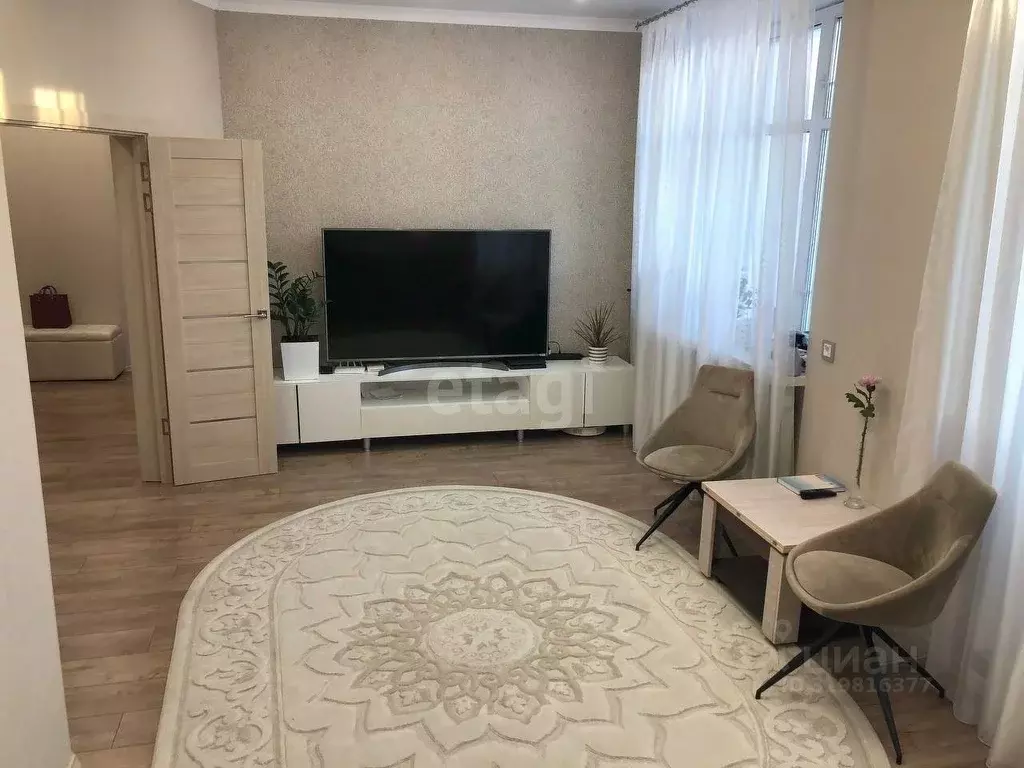 3-к кв. Ямало-Ненецкий АО, Салехард ул. Республики, 49 (74.7 м) - Фото 1