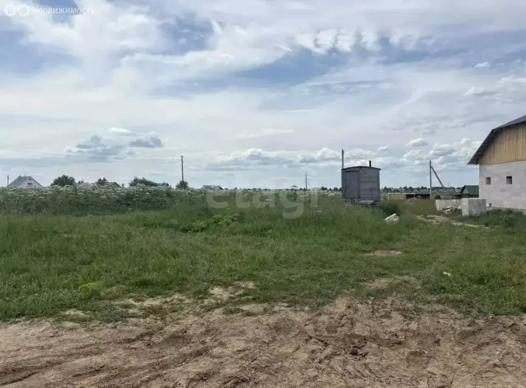 Участок в село Усть-Кулом, улица Радости (9.35 м) - Фото 1