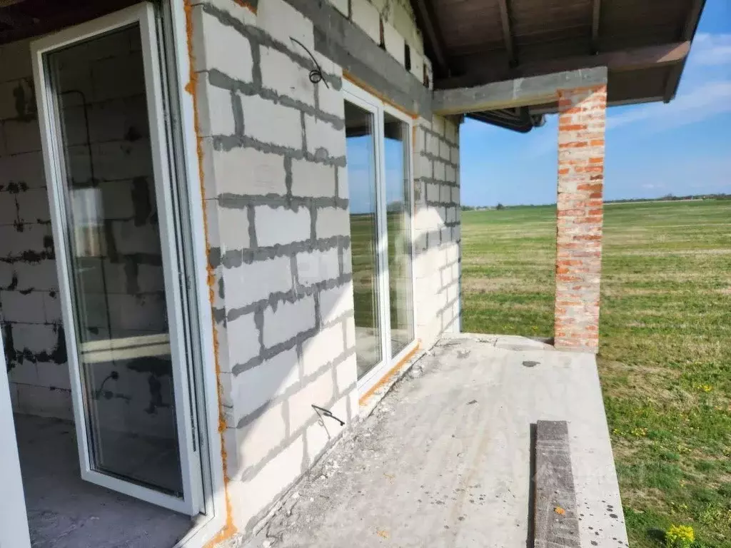 Дом в Калининградская область, Полесский муниципальный округ, пос. ... - Фото 1