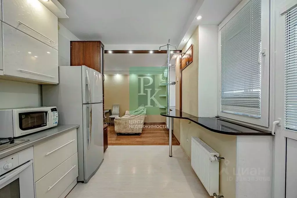 3-к кв. Севастополь ул. Адмирала Юмашева, 27 (72.5 м) - Фото 2