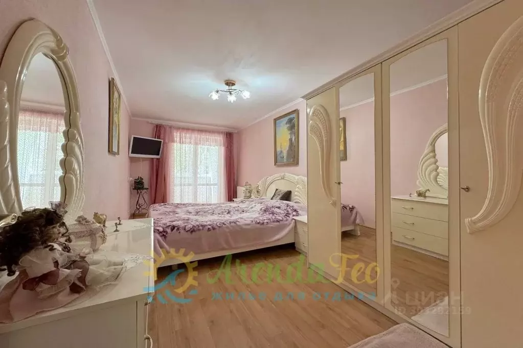 3-к кв. Крым, Феодосия бул. Старшинова, 10 (70.0 м) - Фото 1