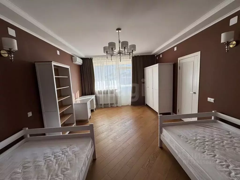 Дом в Крым, Симферополь ул. Никанорова (896 м) - Фото 1