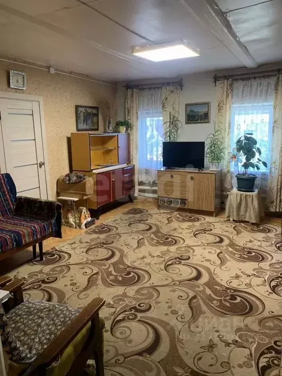 Дом в Оренбургская область, Бугуруслан ул. Островского, 30 (76 м) - Фото 0