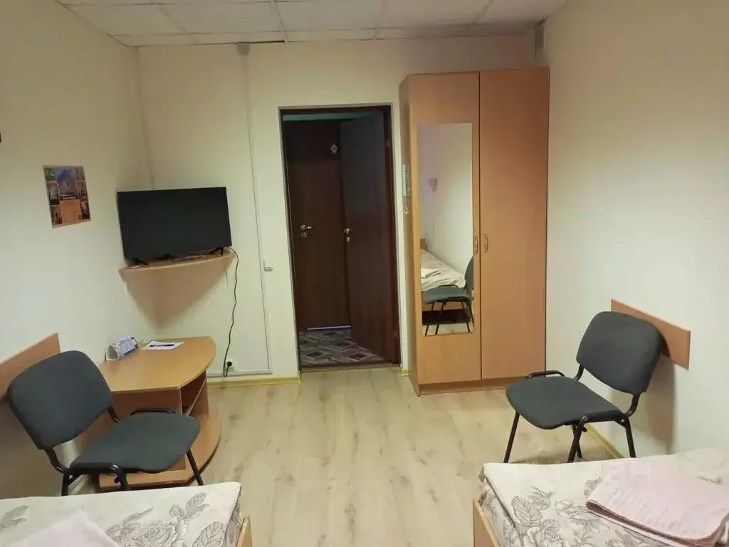 Комната Псковская область, Великие Луки ул. Фурманова, 65 - Фото 1