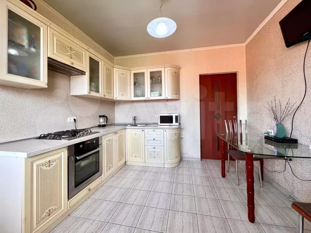 2-к. квартира, 87 м, 5/5 эт. - Фото 1