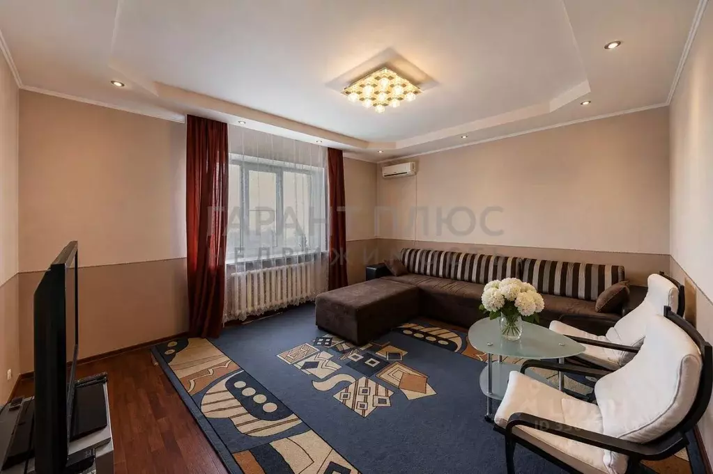3-к кв. Липецкая область, Липецк ул. Фрунзе, 27 (100.0 м) - Фото 1