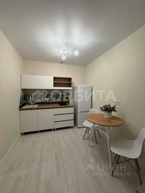 1-к кв. Тюменская область, Тюмень ул. Николая Глебова, 3 (33.0 м) - Фото 1