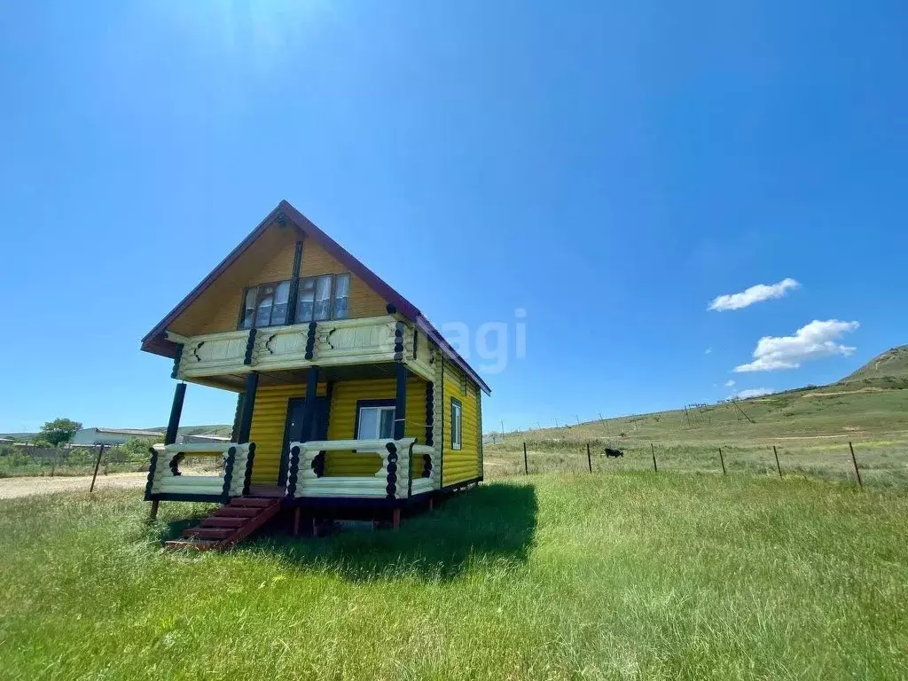 Дом в Крым, Феодосия городской округ, с. Южное ул. Луговая (65 м) - Фото 0