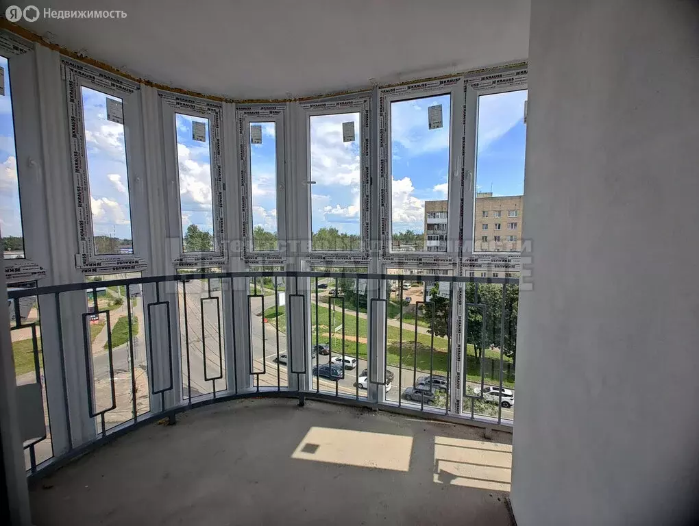 3-комнатная квартира: Смоленск, улица Попова, 30 (91.13 м) - Фото 1