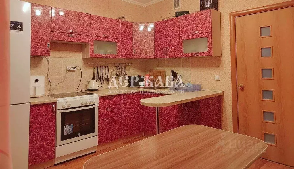 2-к кв. Белгородская область, Старый Оскол Дубрава мкр, 1 кв-л, 18 ... - Фото 1