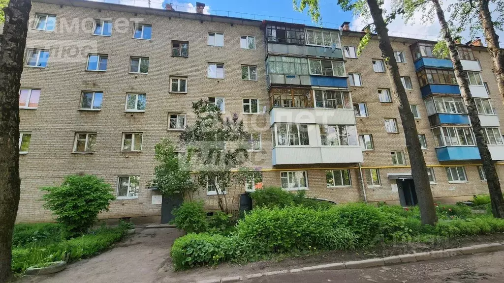4-к кв. Смоленская область, Смоленск ул. Октябрьской Революции, 36 ... - Фото 0