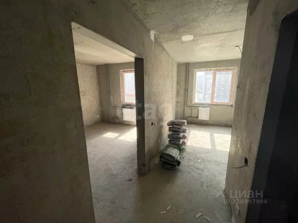 1-к кв. Оренбургская область, Оренбург ул. Автомобилистов, 15 (34.3 м) - Фото 0