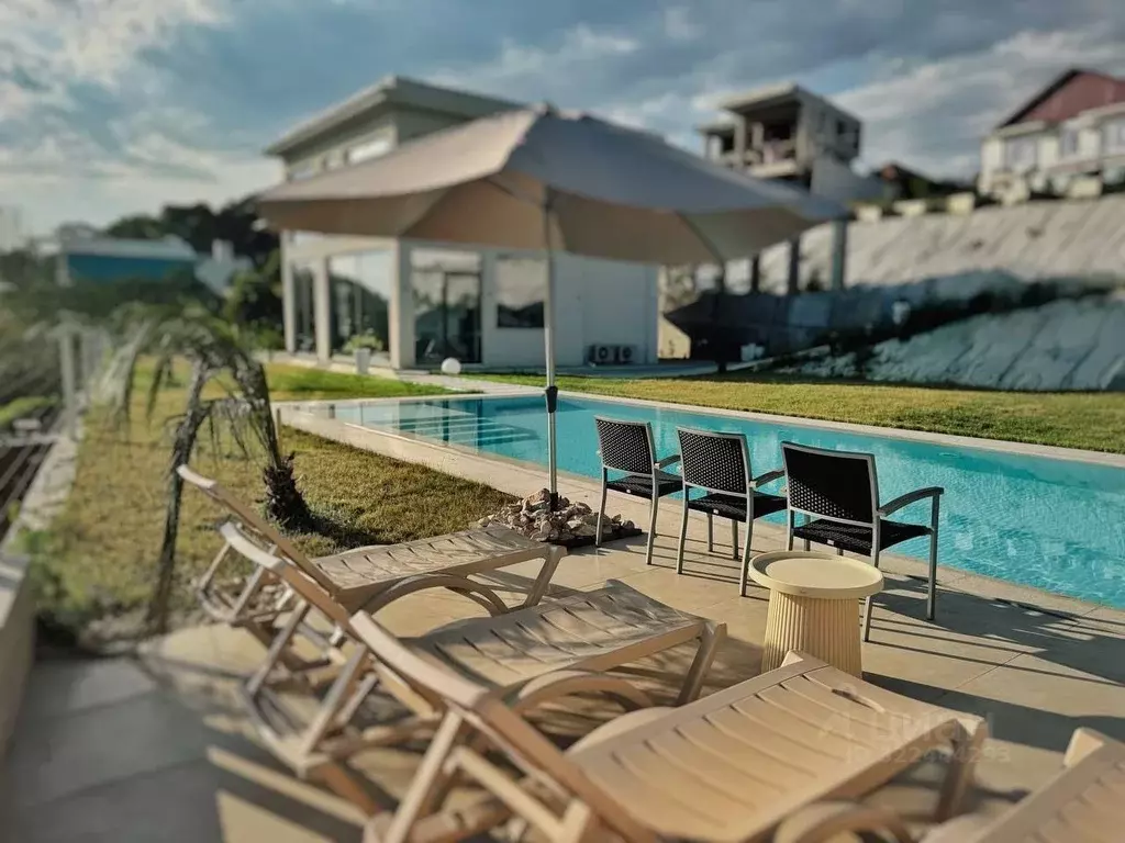 Дом в Краснодарский край, Сочи ул. Ворошиловградская (220 м) - Фото 1