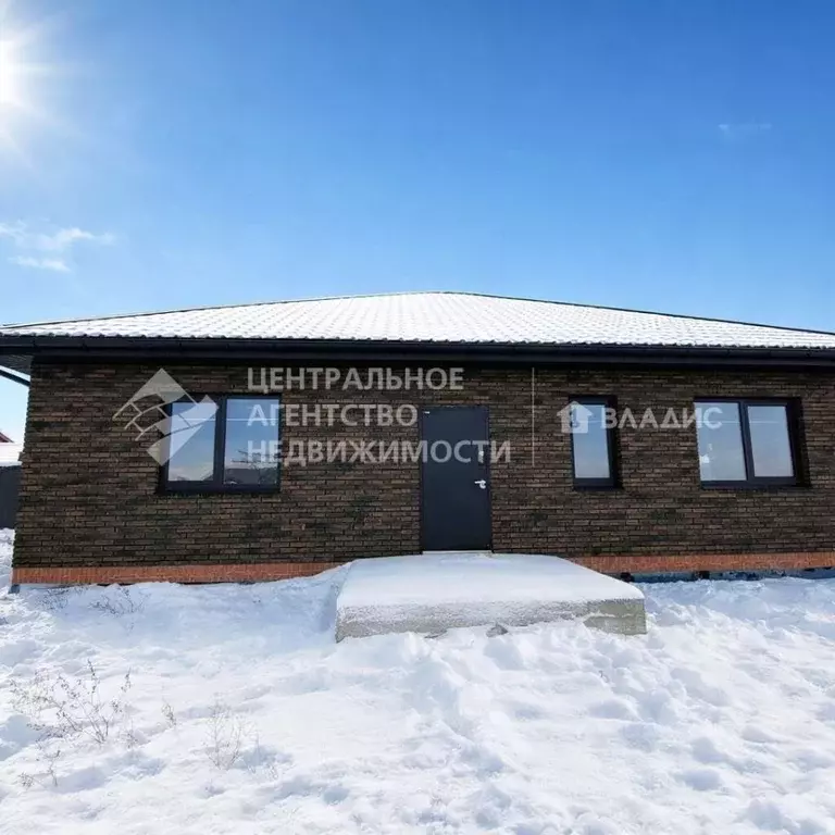 Дом в Рязанская область, Рязанский муниципальный округ, с. ... - Фото 1